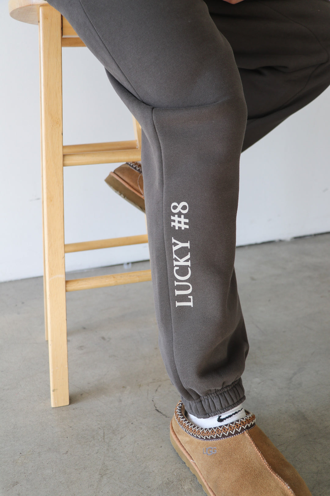 Lucky 8 Sweatpants - Graphite