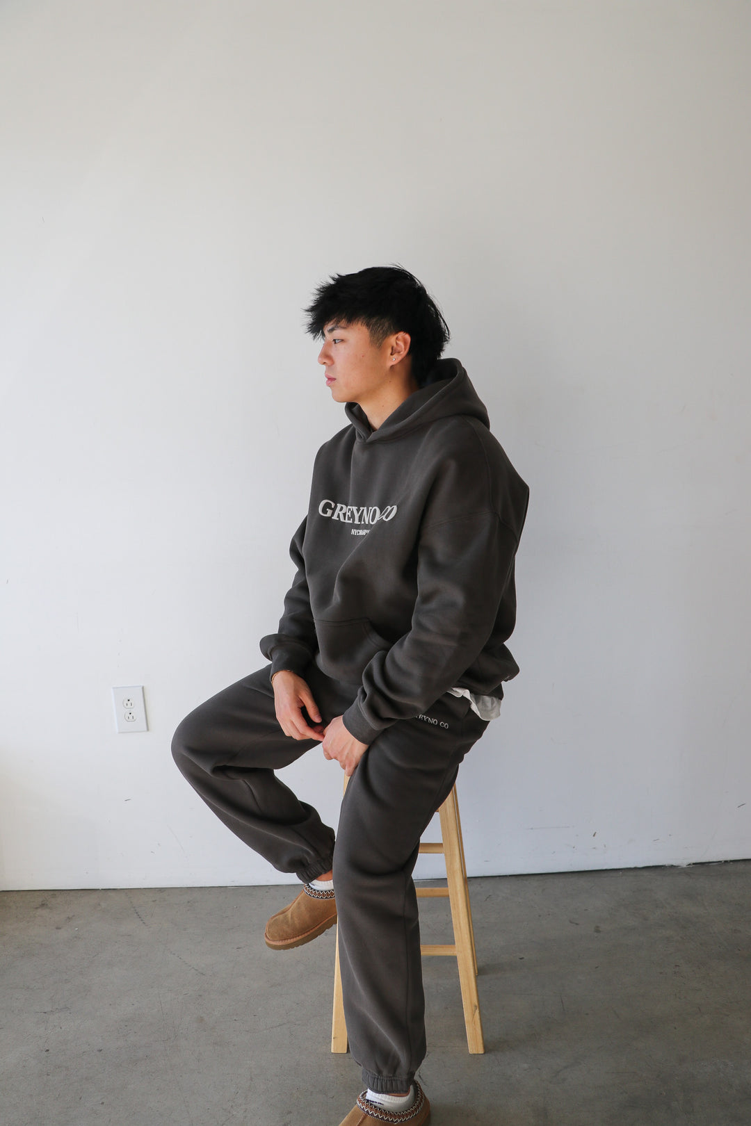 Lucky 8 Sweatpants - Graphite